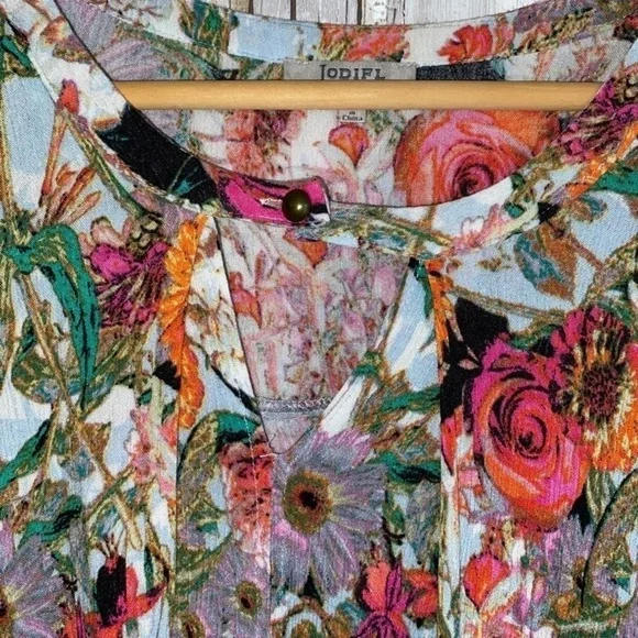 Jodifl Floral Open Neck Tunic - Picture 5 of 6